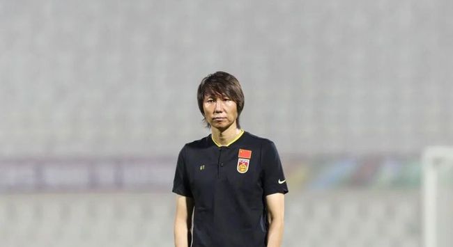 踩踏奴